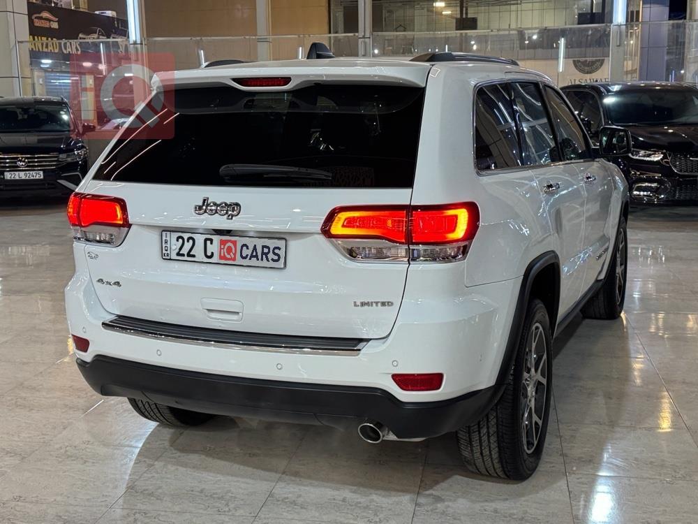 جيب جراند شيروكي